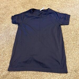 Athleta Fitted Tshirt Size S